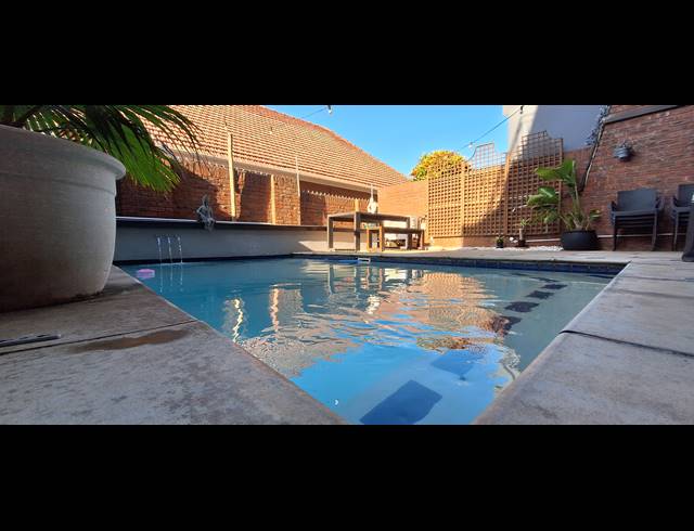 3 BEDROOM DUPLEX SOLD IN MORNINGSIDE